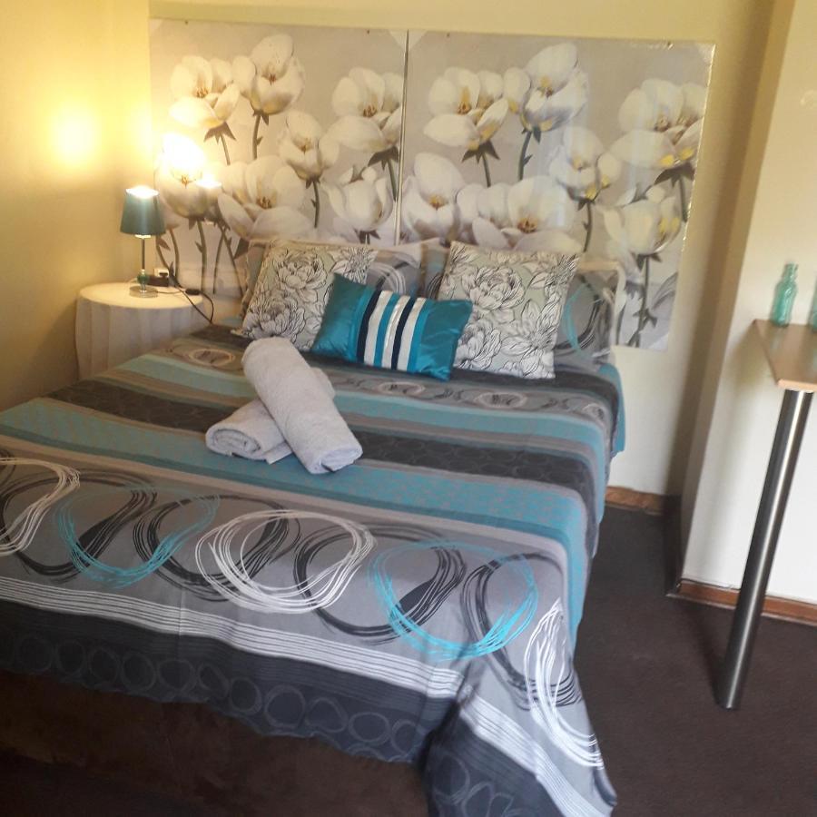 Pride Rock Accommodation มิดเดิลเบิร์ก ภายนอก รูปภาพ
