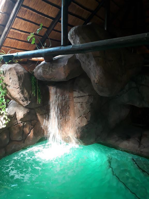 Pride Rock Accommodation มิดเดิลเบิร์ก ภายนอก รูปภาพ